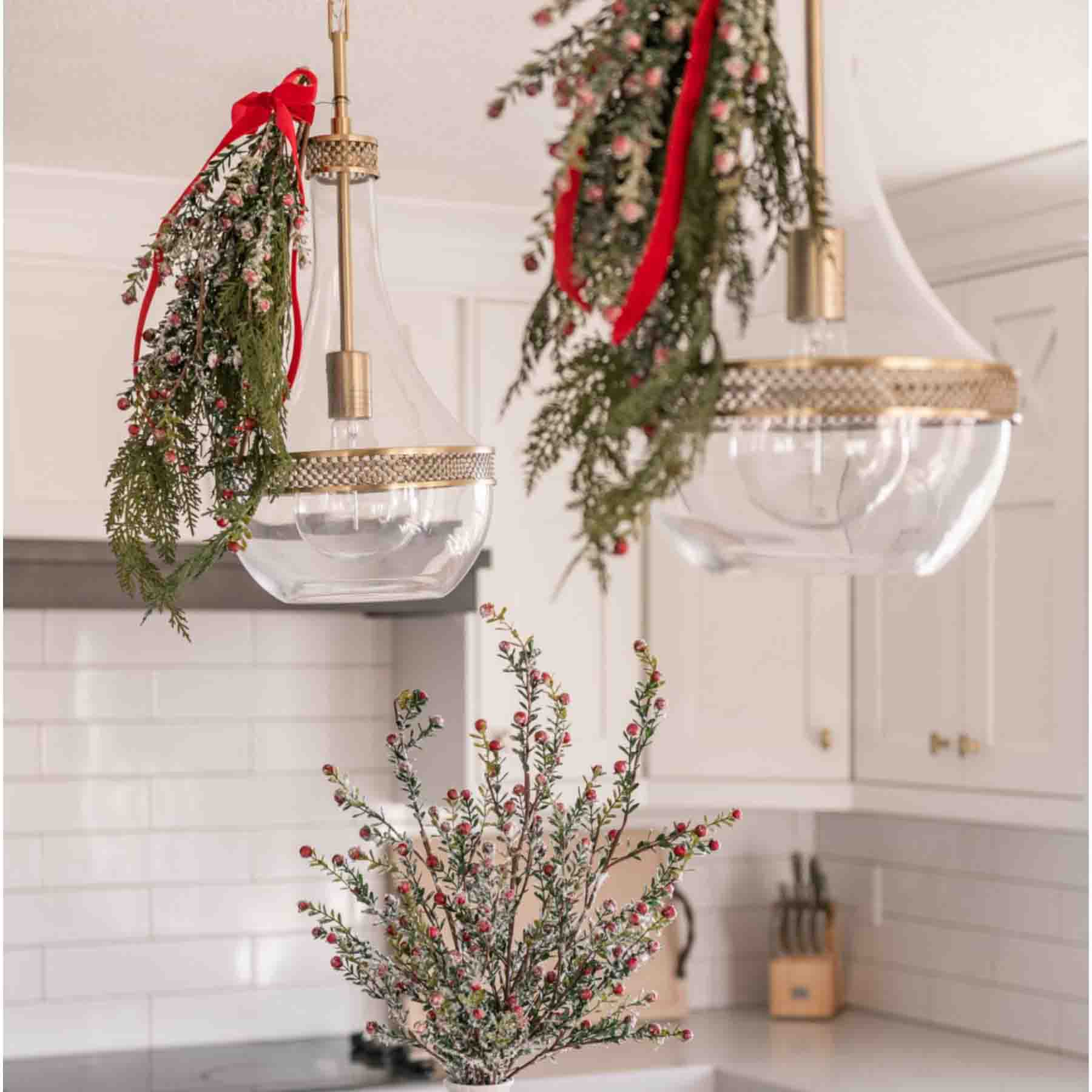 How to Decorate Pendant Lights for Christmas