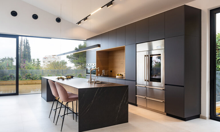 Luxury Modern Kitchen Designs: Elevate Your Culinary Space